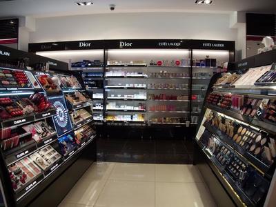 海參崴ILE DE BEAUTE(伊利 杰 博泰)化妝品連鎖店